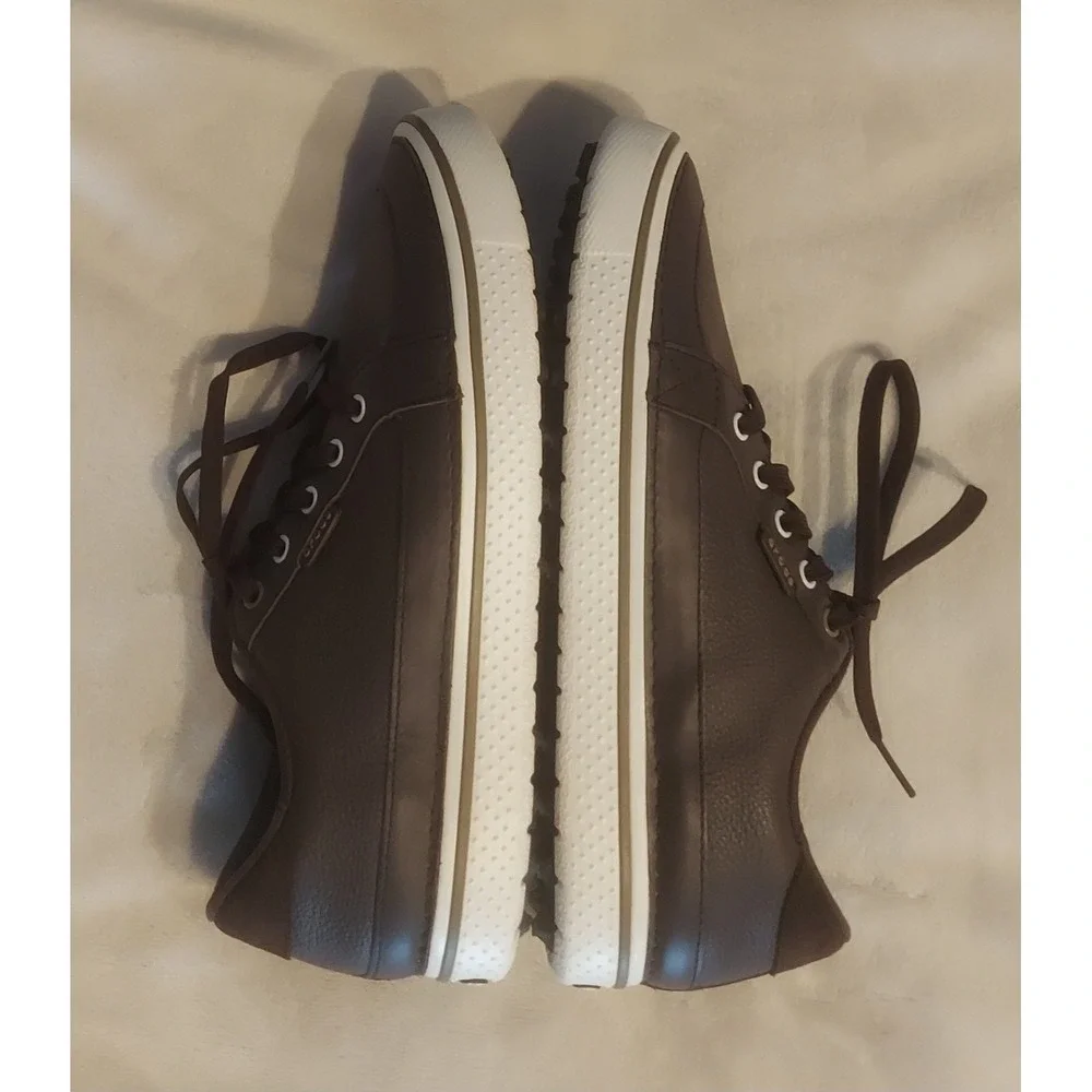 Crocs Golf Hank Haney Mens Brown Leather Bradyn Spikeless Golf Shoes Size 12 EUC